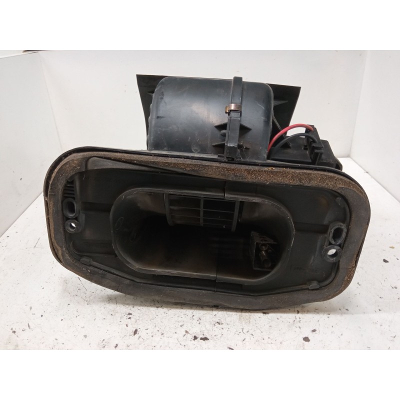 Recambio de motor calefaccion para renault clio i (b/c57_, 5/357_) 1.2 (5/357y, 5/357k) referencia OEM IAM 7700810270  