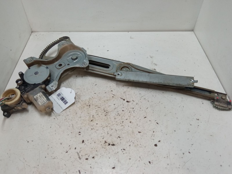 Recambio de elevalunas electrico delantero izquierdo para toyota yaris (_p13_) 1.0 (ksp130_) referencia OEM IAM C42107102  