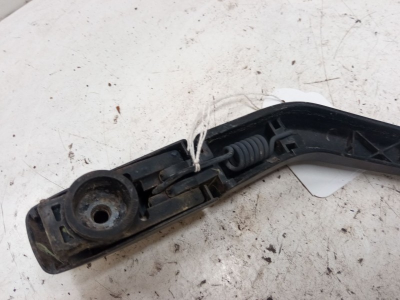 Recambio de brazo limpia trasero para toyota yaris (_p13_) 1.0 (ksp130_) referencia OEM IAM   