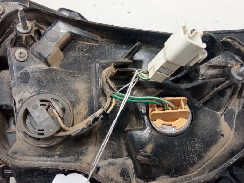 Recambio de piloto trasero izquierdo para toyota yaris (_p13_) 1.0 (ksp130_) referencia OEM IAM   