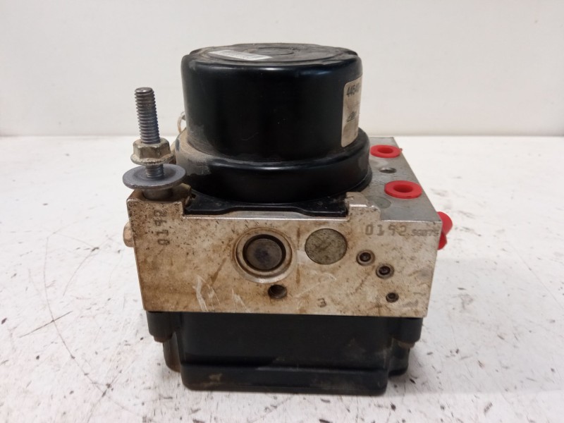 Recambio de abs para toyota yaris (_p13_) 1.0 (ksp130_) referencia OEM IAM 445400d030  