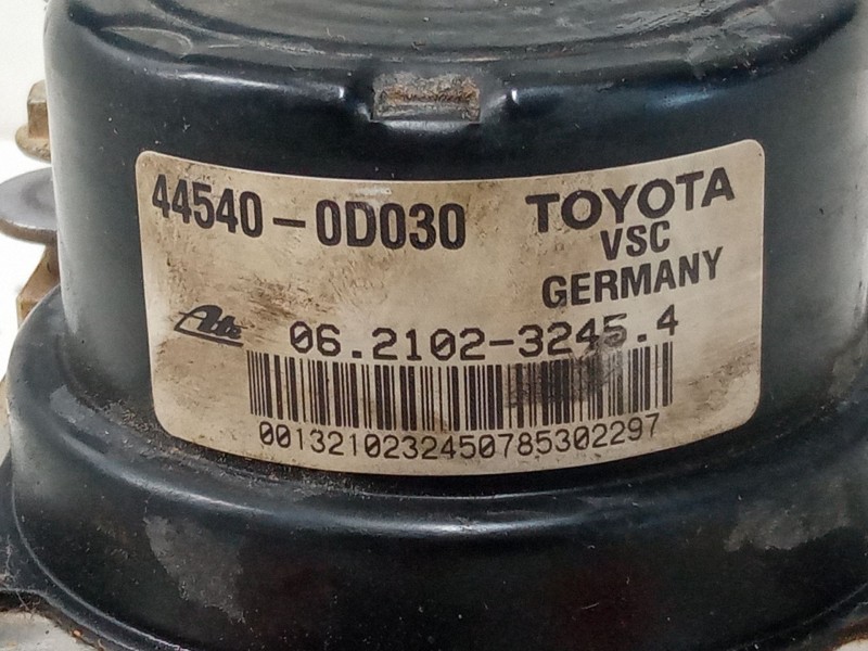 Recambio de abs para toyota yaris (_p13_) 1.0 (ksp130_) referencia OEM IAM 445400d030  