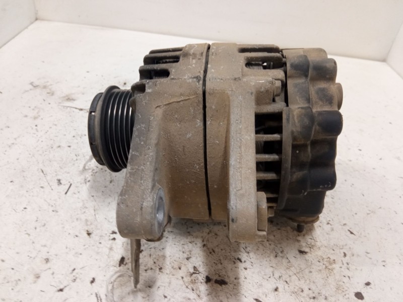 Recambio de alternador para toyota yaris (_p13_) 1.0 (ksp130_) referencia OEM IAM 270600Q200KK  