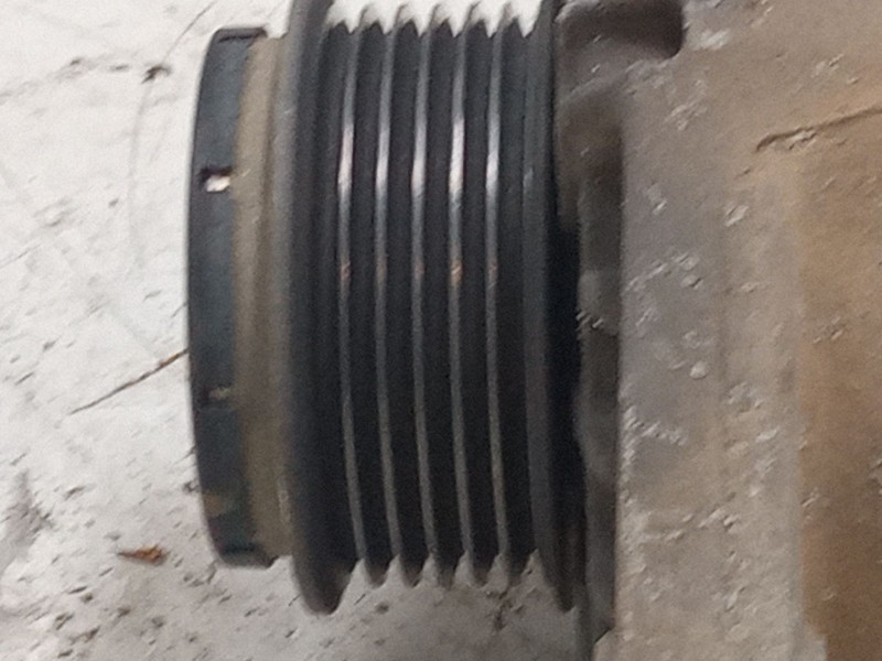 Recambio de alternador para toyota yaris (_p13_) 1.0 (ksp130_) referencia OEM IAM 270600Q200KK  