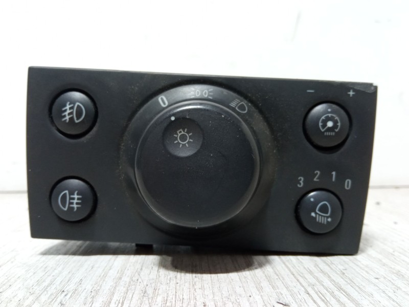 Recambio de conmutador de luces para opel vectra c station wagon (z02) 1.9 cdti (f35) referencia OEM IAM 13229539  