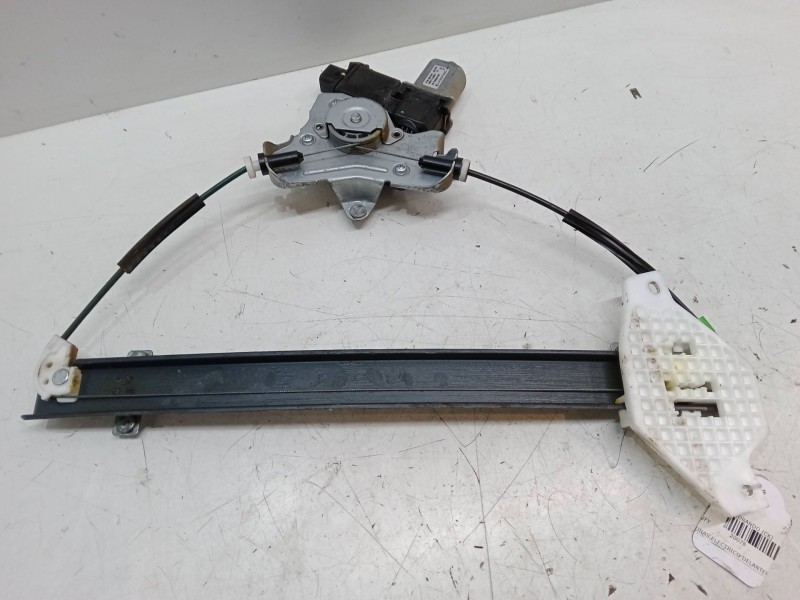 Recambio de elevalunas electrico delantero izquierdo para ssangyong korando (ck) 2.0 e-xdi referencia OEM IAM 98811CZ020FL  