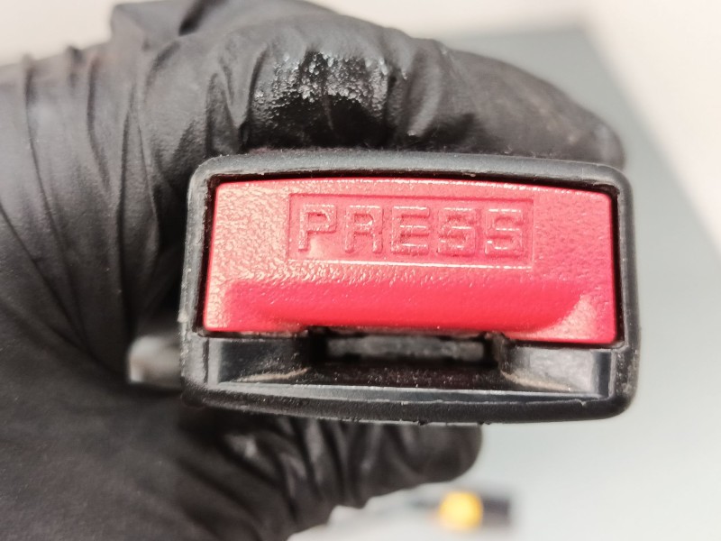 Recambio de anclaje cinturon trasero derecho para citroën c4 picasso i monospace (ud_) 1.6 hdi 110 referencia OEM IAM   