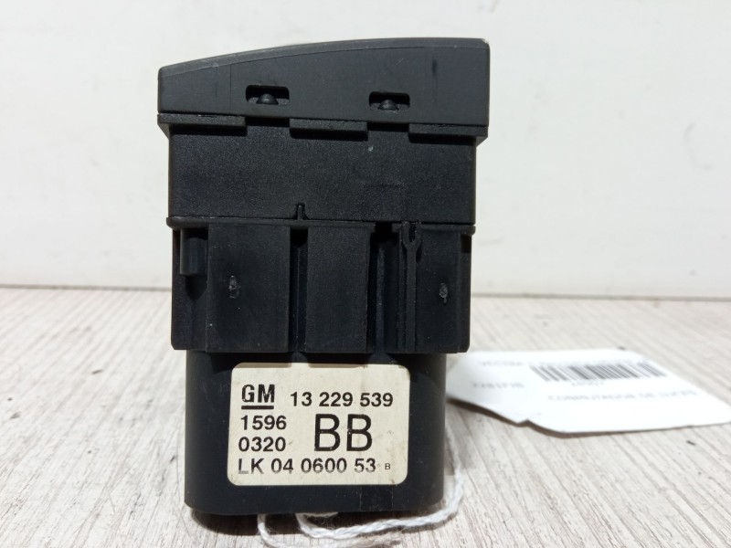 Recambio de conmutador de luces para opel vectra c station wagon (z02) 1.9 cdti (f35) referencia OEM IAM 13229539  