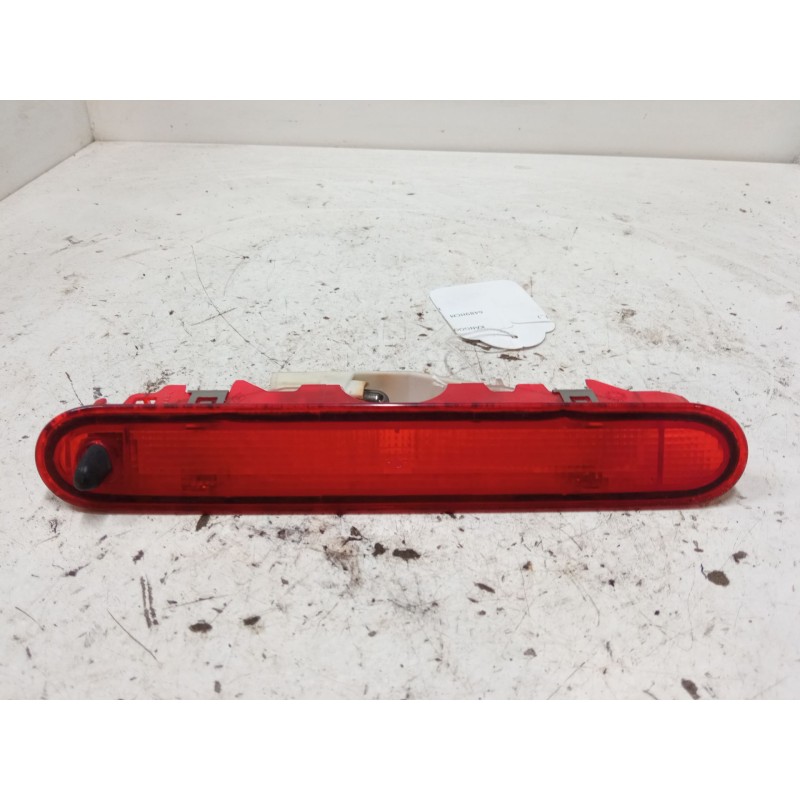 Recambio de luz central de freno para renault kangoo / grand kangoo ii (kw0/1_) 1.5 dci 90 (kw05, kw08, kw0g, kw11) referencia O