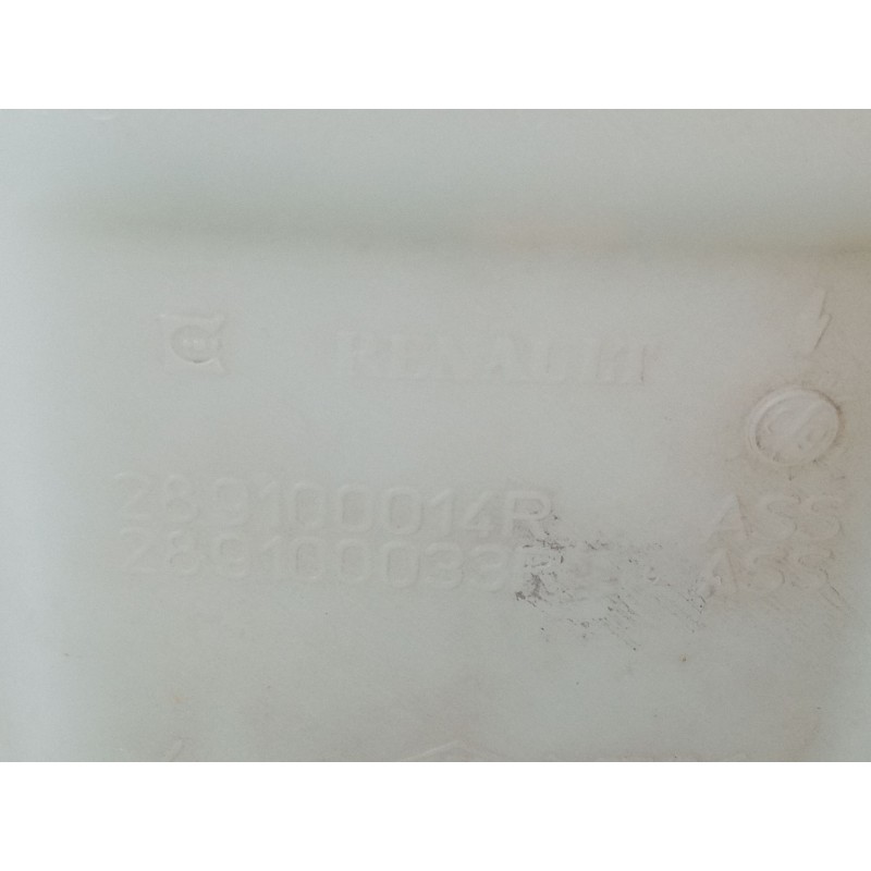 Recambio de deposito limpiaparabrisas para renault megane iii hatchback (bz0/1_, b3_) 1.6 16v (bz1b, bz1h) referencia OEM IAM   