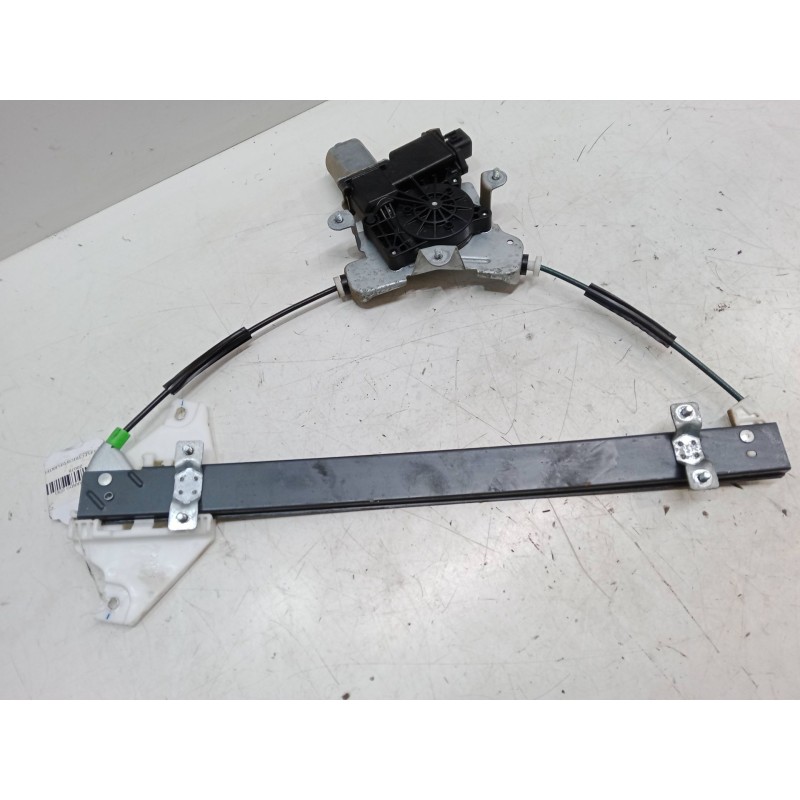 Recambio de elevalunas electrico delantero izquierdo para ssangyong korando (ck) 2.0 e-xdi referencia OEM IAM 98811CZ020FL  