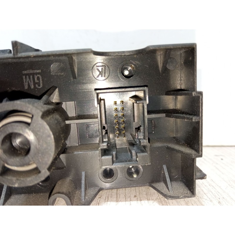 Recambio de conmutador de luces para opel vectra c station wagon (z02) 1.9 cdti (f35) referencia OEM IAM 13229539  