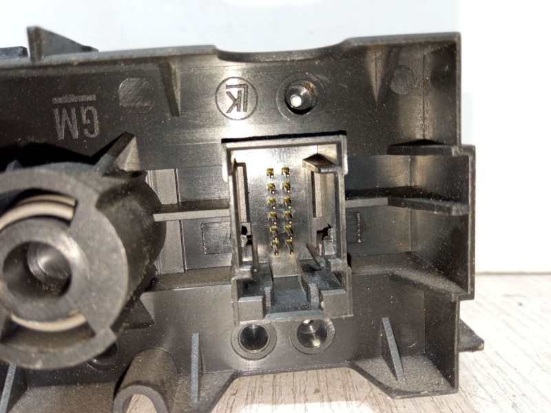 Recambio de conmutador de luces para opel vectra c station wagon (z02) 1.9 cdti (f35) referencia OEM IAM 13229539  