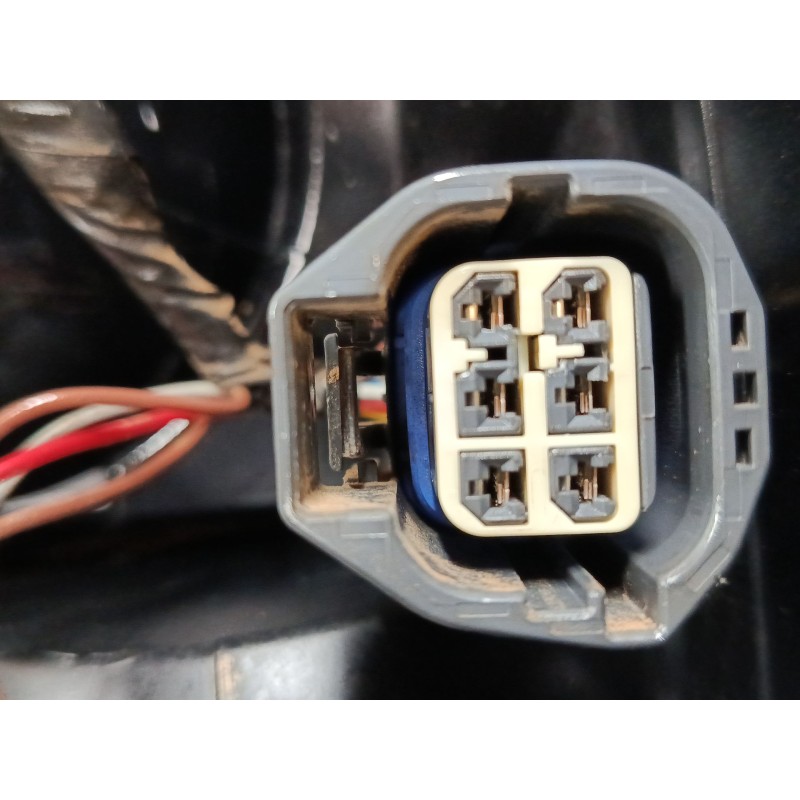 Recambio de piloto trasero izquierdo para land rover discovery iii (l319) 2.7 td 4x4 referencia OEM IAM XFB000563  