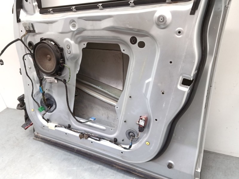 Recambio de puerta delantera derecha para land rover discovery iii (l319) 2.7 td 4x4 referencia OEM IAM   