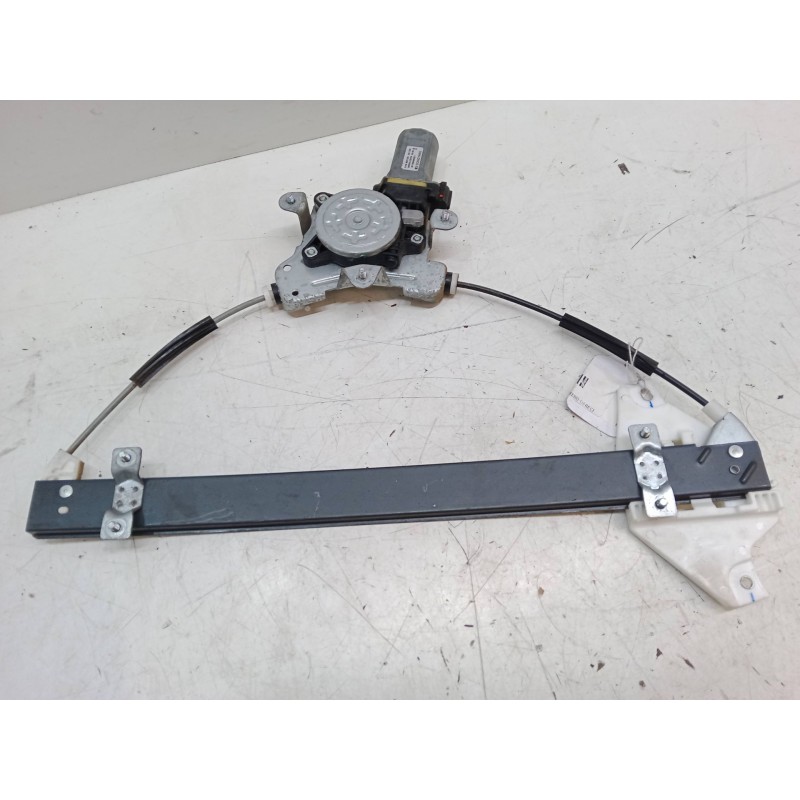 Recambio de elevalunas electrico delantero derecho para ssangyong korando (ck) 2.0 e-xdi referencia OEM IAM 98820CZ010  