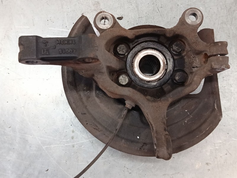 Recambio de mangueta delantera izquierda para nissan juke (f15) 1.2 dig-t referencia OEM IAM   