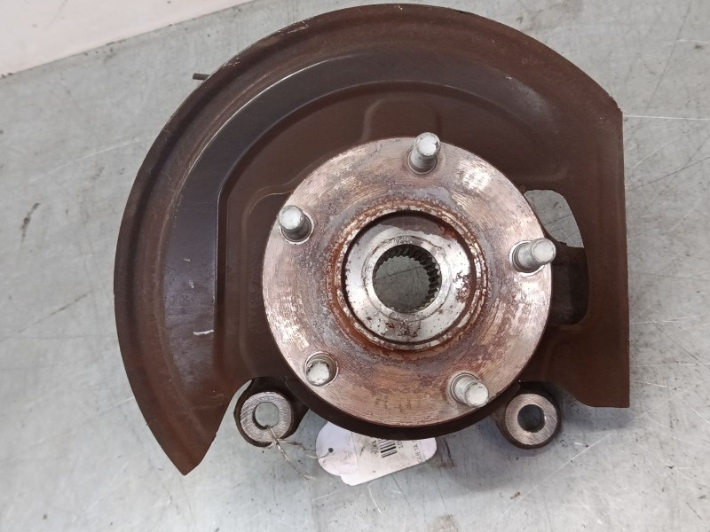 Recambio de mangueta delantera izquierda para nissan juke (f15) 1.2 dig-t referencia OEM IAM   