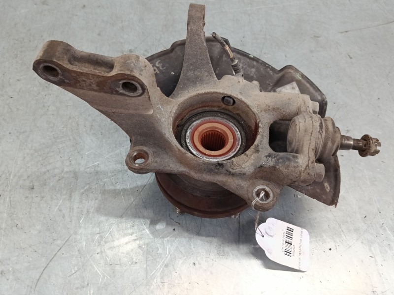 Recambio de mangueta delantera derecha para hyundai tucson (jm) 2.0 referencia OEM IAM   