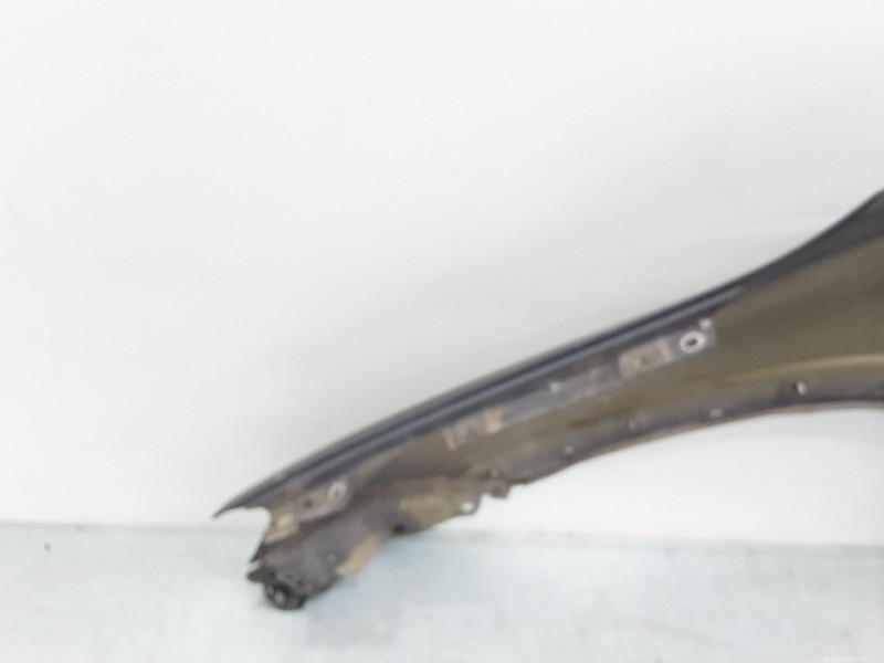 Recambio de aleta delantera derecha para chevrolet orlando (j309) 2.0 d referencia OEM IAM   