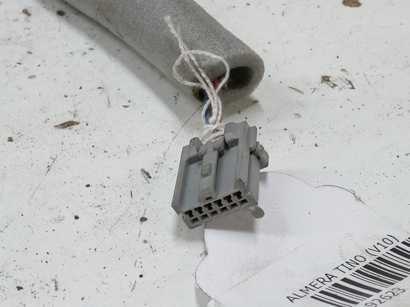 Recambio de retrovisor electrico izquierdo para nissan almera tino (v10) 1.8 referencia OEM IAM   