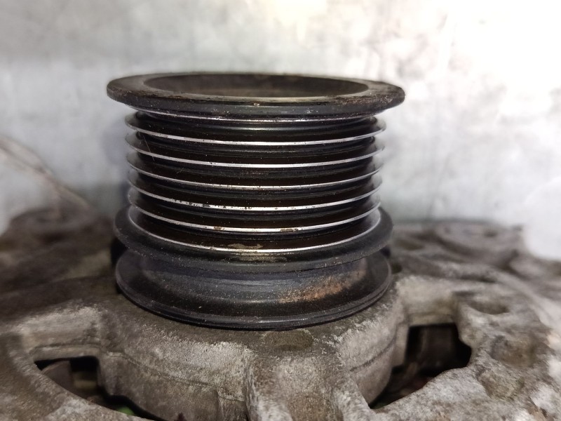 Recambio de alternador para skoda fabia i combi (6y5) 1.4 16v referencia OEM IAM 037903025M 0124325013 