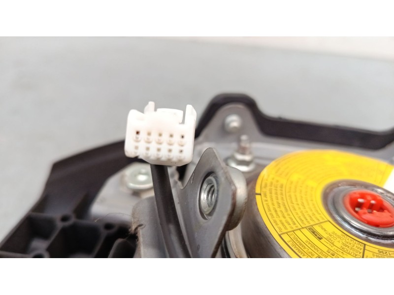 Recambio de airbag volante para peugeot 107 (pm_, pn_) 1.0 referencia OEM IAM E8XN8208430  