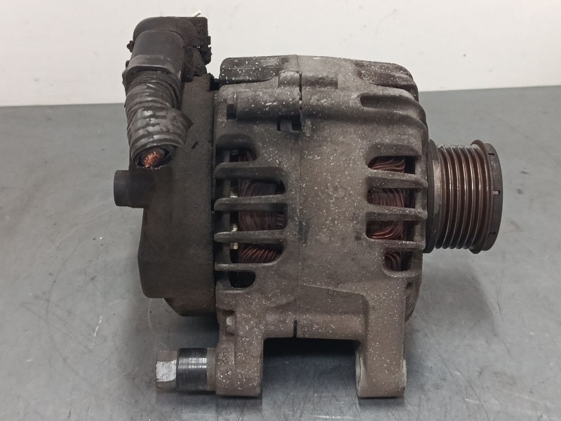 Recambio de alternador para mazda 2 (de_, dh_) 1.4 mzr-cd referencia OEM IAM 8V2110300AB  