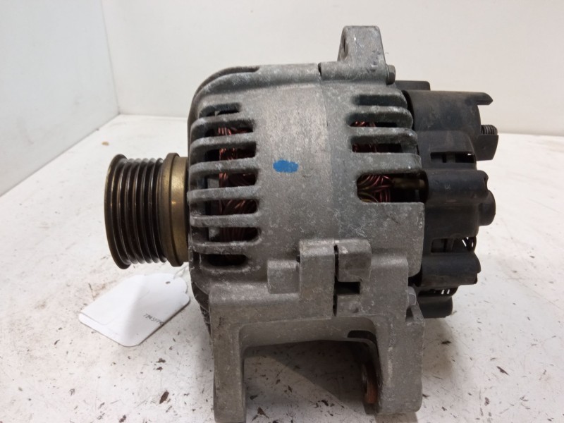 Recambio de alternador para renault scénic ii (jm0/1_) 1.6 16v (jm1r) referencia OEM IAM 8200588648A TG11C055 