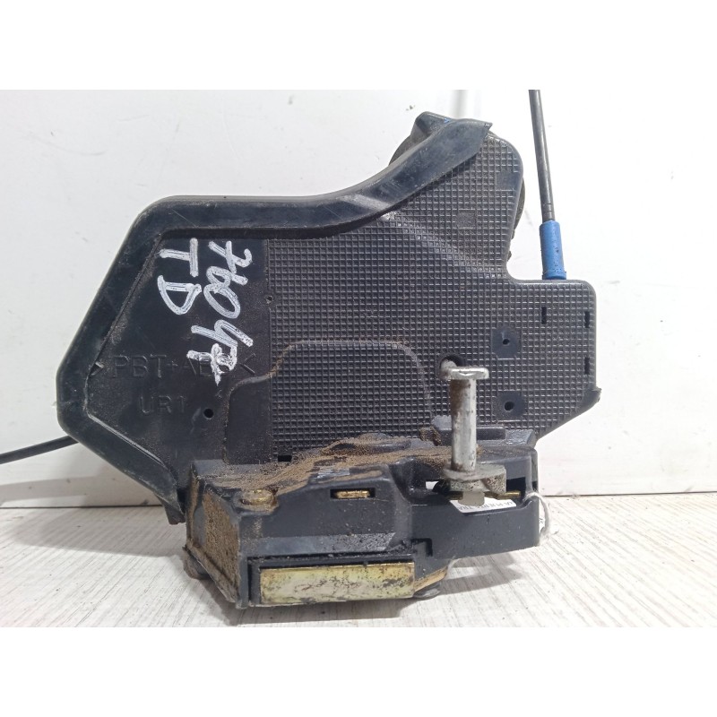 Recambio de cerradura puerta trasera derecha para toyota corolla verso (zer_, zze12_, r1_) 2.0 d-4d (cur10_) referencia OEM IAM 
