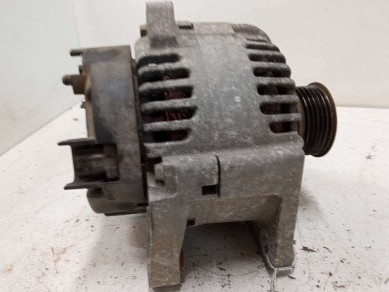 Recambio de alternador para renault scénic ii (jm0/1_) 1.6 16v (jm1r) referencia OEM IAM 8200588648A TG11C055 