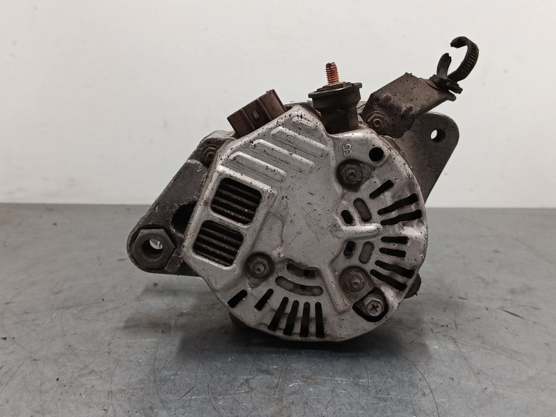 Recambio de alternador para toyota yaris (_p1_) 1.5 (ncp13_) referencia OEM IAM 2706021010  