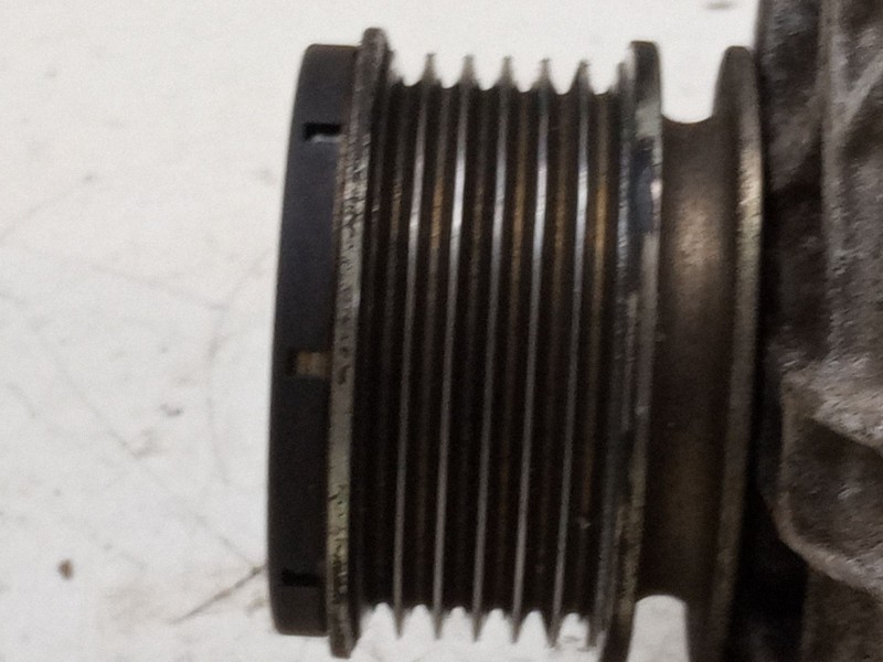 Recambio de alternador para dacia duster (hs_) 1.5 dci (hsaj) referencia OEM IAM 231006833R TG15C217 