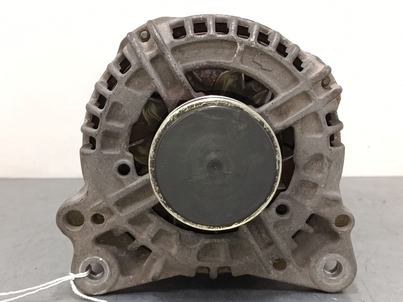 Recambio de alternador para seat ibiza iii (6l1) 1.9 tdi referencia OEM IAM 028903028E  