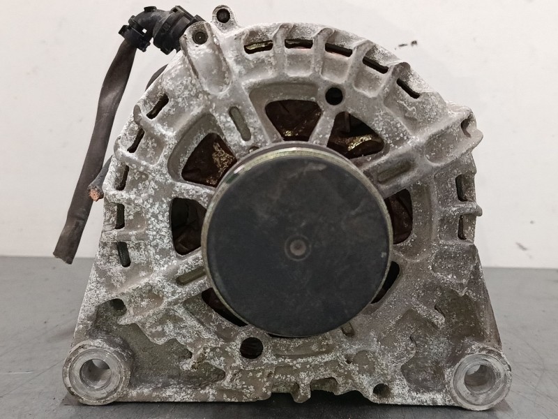 Recambio de alternador para peugeot 108 1.2 referencia OEM IAM 9670899580  
