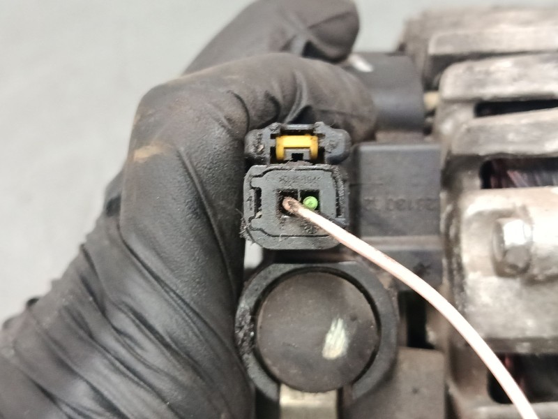 Recambio de alternador para citroën c4 ii (nc_) 1.6 vti 120 referencia OEM IAM 9666998080  