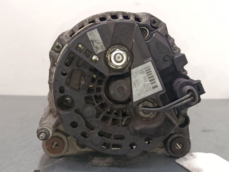 Recambio de alternador para audi a3 sportback (8pa) 2.0 tdi 16v referencia OEM IAM 06F903023F  