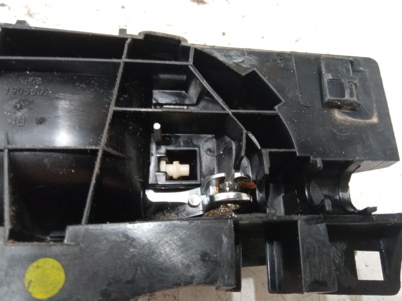 Recambio de maneta interior puerta delantera izquierda para peugeot 3008 i monospace (0u_) 1.6 vti referencia OEM IAM   