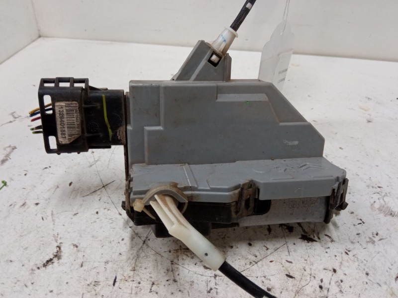 Recambio de cerradura puerta trasera izquierda para peugeot 3008 i monospace (0u_) 1.6 vti referencia OEM IAM   