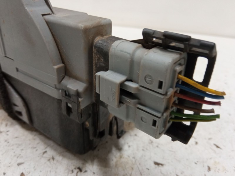 Recambio de cerradura puerta trasera izquierda para peugeot 3008 i monospace (0u_) 1.6 vti referencia OEM IAM   