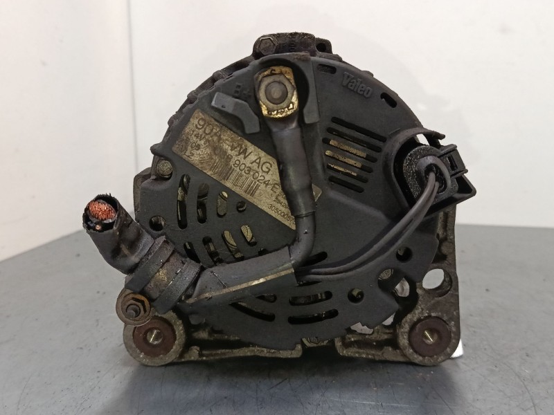 Recambio de alternador para seat leon (1m1) 1.9 tdi referencia OEM IAM 038903024E  
