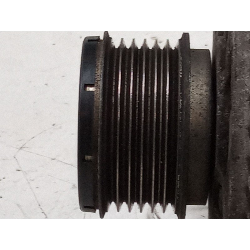 Recambio de alternador para renault laguna iii (bt0/1) 1.5 dci (bt00, bt0a, bt0t, bt1j) referencia OEM IAM 8200960533  