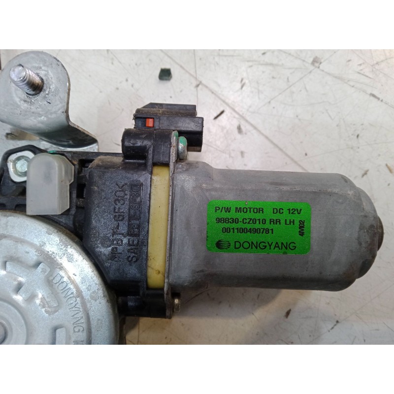 Recambio de elevalunas electrico trasero izquierdo para ssangyong korando (ck) 2.0 e-xdi referencia OEM IAM 98830CZ010RRLH  