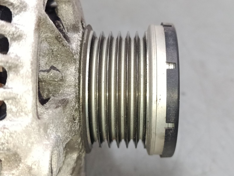 Recambio de alternador para ford fiesta vii (hj, hf) 1.0 ecoboost referencia OEM IAM   