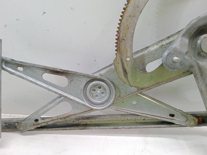 Recambio de elevalunas electrico delantero derecho para renault megane iii hatchback (bz0/1_, b3_) 1.5 dci referencia OEM IAM 96