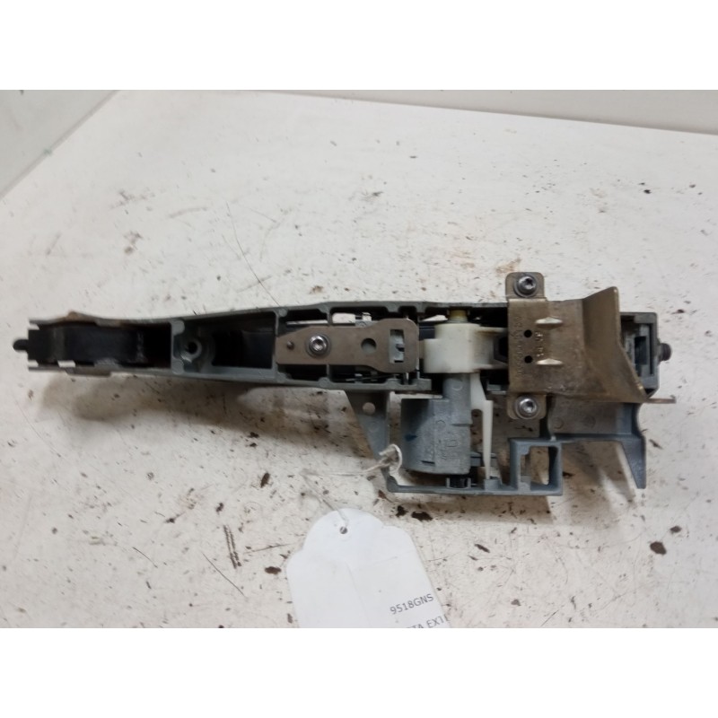 Recambio de maneta exterior puerta delantera izquierda para peugeot 3008 i monospace (0u_) 1.6 vti referencia OEM IAM   