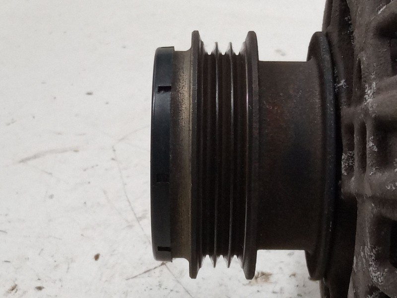 Recambio de alternador para renault clio iv (bh_) 1.2 16v referencia OEM IAM 231003730R  