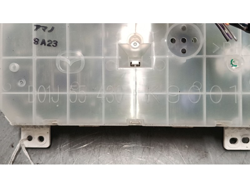 Recambio de cuadro instrumentos para mazda 2 (de_, dh_) 1.4 mzr-cd referencia OEM IAM D01J55430  