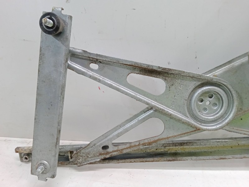 Recambio de elevalunas electrico delantero derecho para renault megane iii hatchback (bz0/1_, b3_) 1.5 dci referencia OEM IAM 96