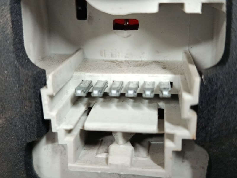 Recambio de piloto trasero derecho para renault clio ii (bb_, cb_) 1.2 16v (bb05, bb0w, bb11, bb27, bb2t, bb2u, bb2v, cb05,... r